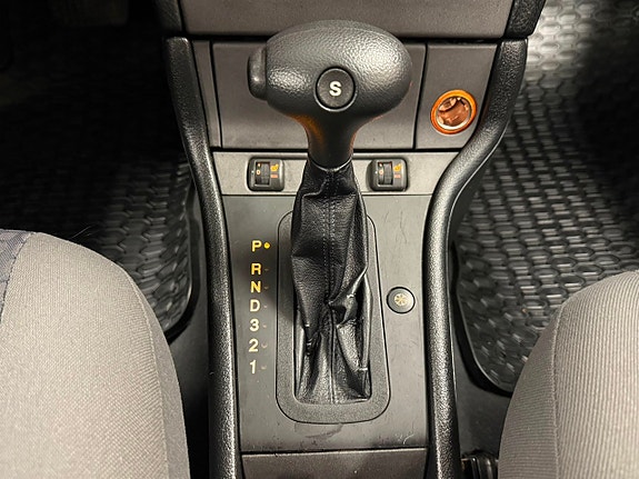 Opel Astra 19 of 24