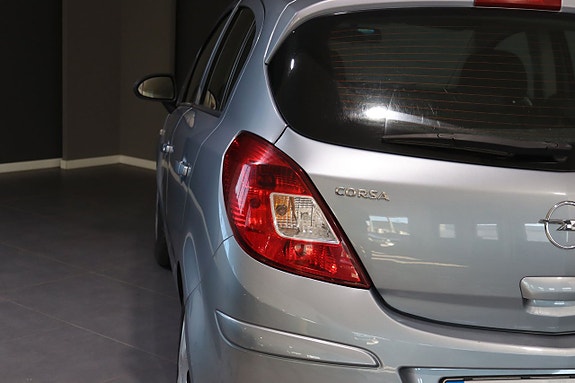 Opel Corsa 13 of 26