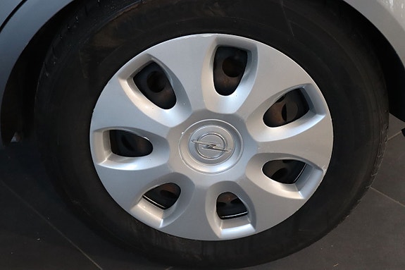 Opel Corsa 14 of 26