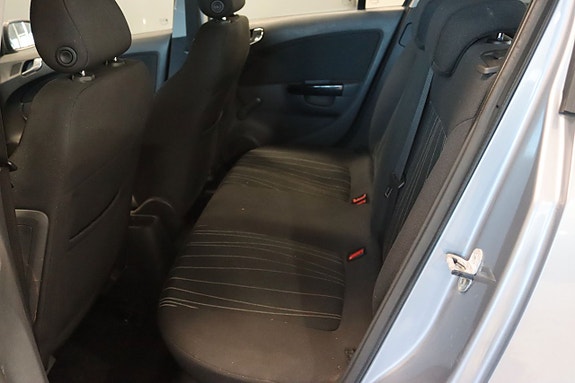 Opel Corsa 16 of 26