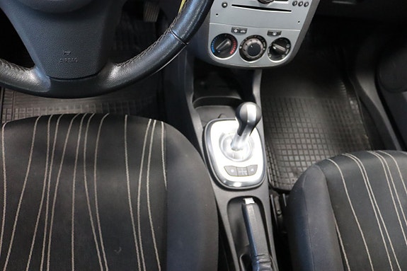 Opel Corsa 20 of 26