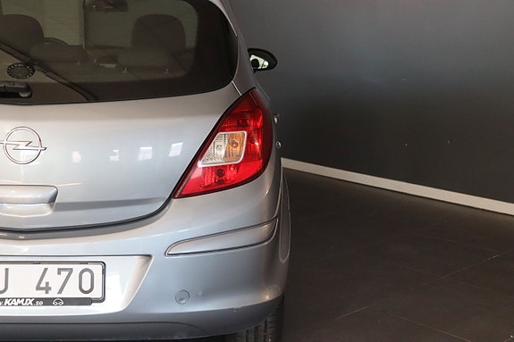 Opel Corsa 12 of 26