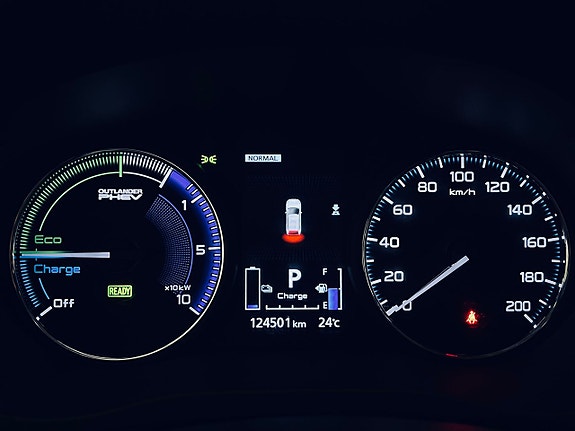 Mitsubishi Outlander 12 of 27