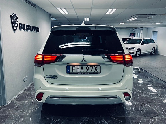 Mitsubishi Outlander 8 of 27
