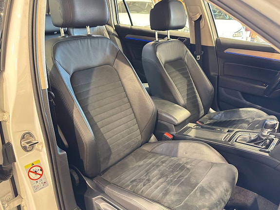 Volkswagen Passat 19 of 20