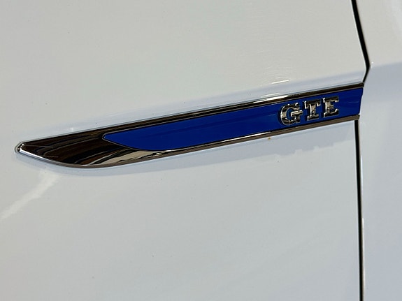 Volkswagen Passat 16 of 20