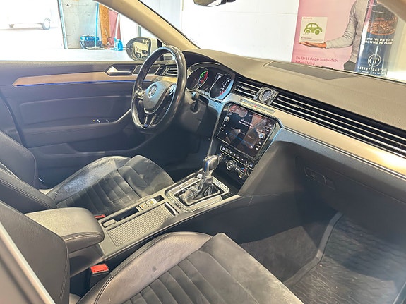 Volkswagen Passat 20 of 20