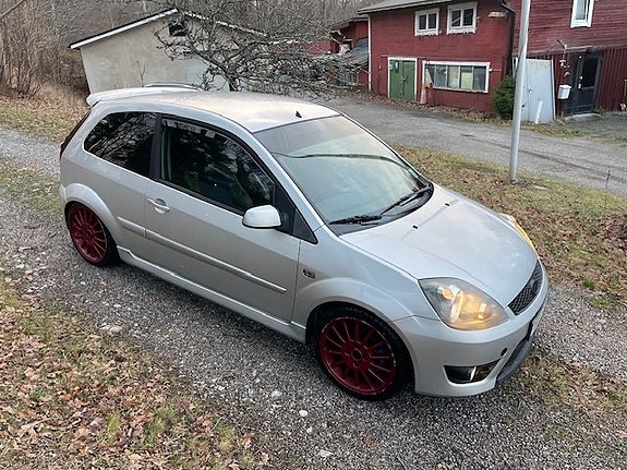 Ford Fiesta 7 of 19