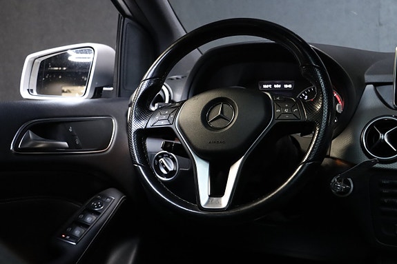 Mercedes-Benz B200 19 of 26