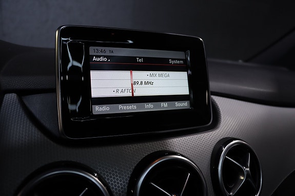 Mercedes-Benz B200 22 of 26