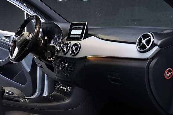 Mercedes-Benz B200 17 of 26