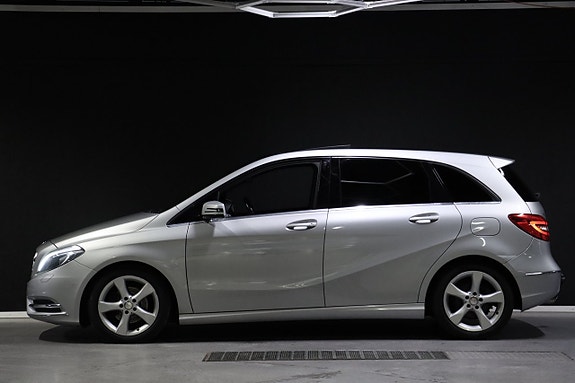 Mercedes-Benz B200 6 of 26