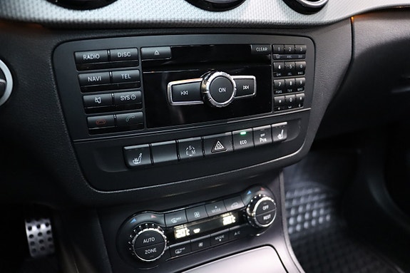 Mercedes-Benz B200 21 of 26