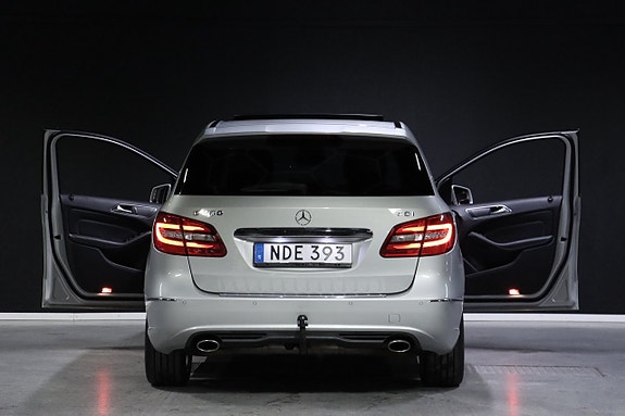 Mercedes-Benz B200 8 of 26
