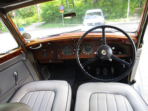 Bentley Mark VI 12 of 13