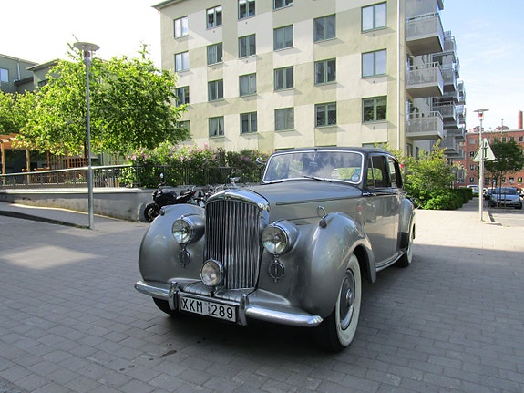 Bentley Mark VI 2 of 13