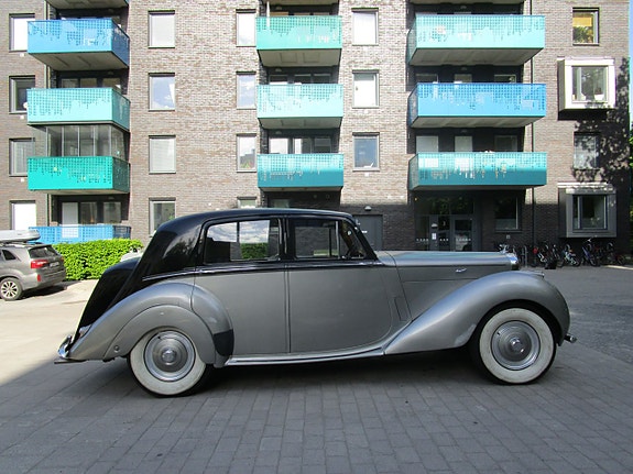 Bentley Mark VI 7 of 13
