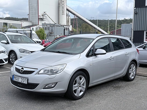 Opel Astra 4 of 9