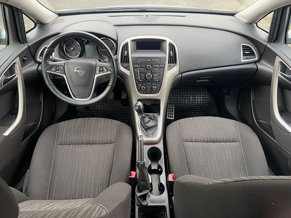 Opel Astra 5 of 5