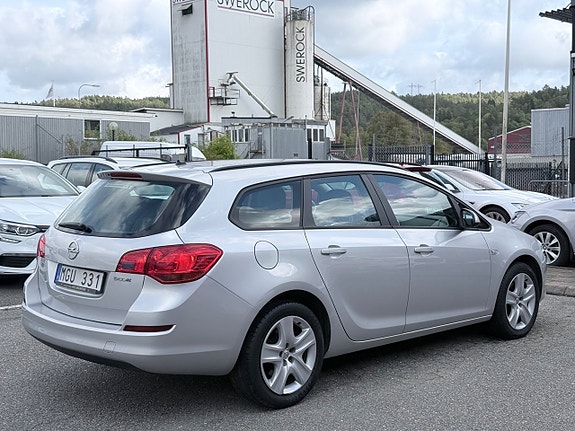 Opel Astra 9 of 9