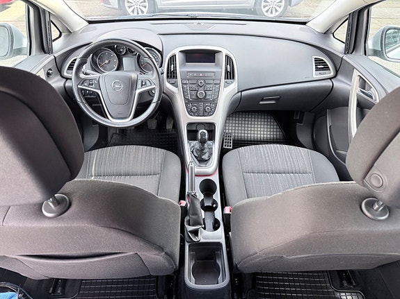 Opel Astra 5 of 9