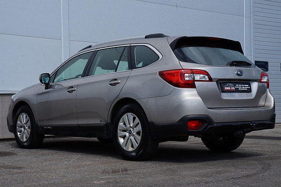 Subaru Outback 4 of 5