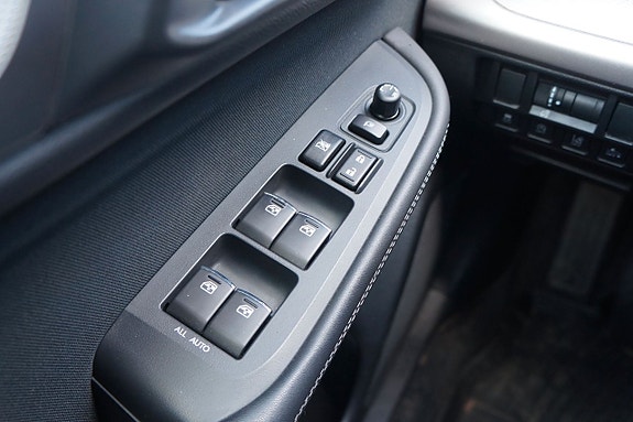 Subaru Outback 13 of 20