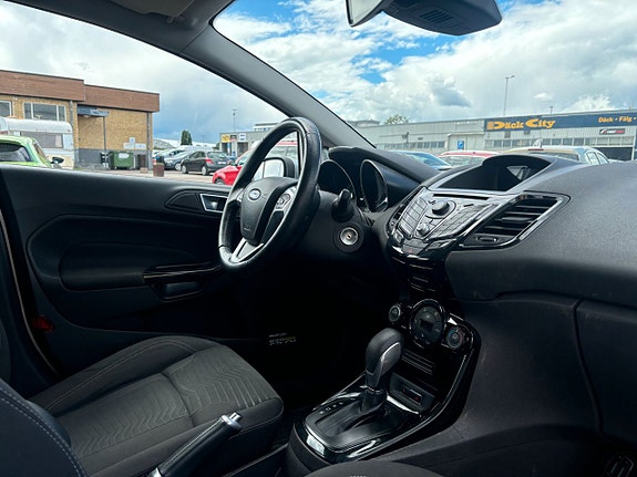 Ford Fiesta 5 of 5