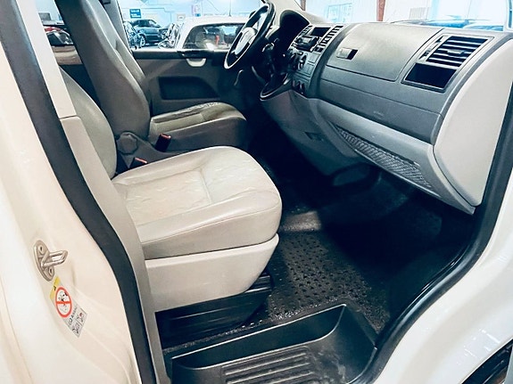 Volkswagen Transporter 6 of 12