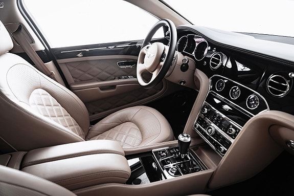 Bentley Mulsanne 14 of 30