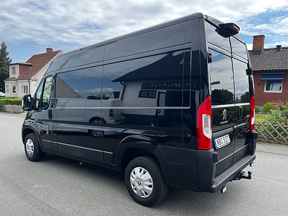 Peugeot Boxer 2 of 5