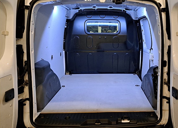 Renault Kangoo Express 9 of 14