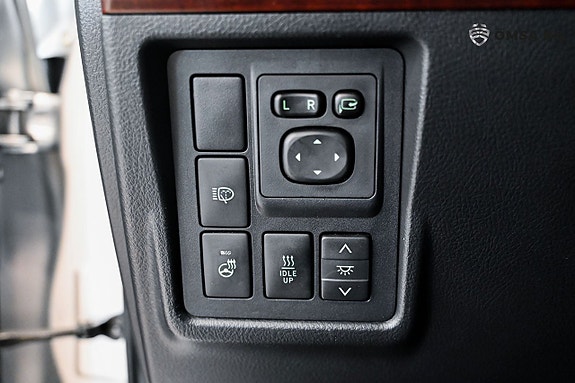 Toyota Land Cruiser 22 of 23