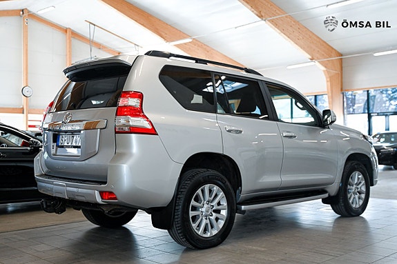 Toyota Land Cruiser 6 of 23