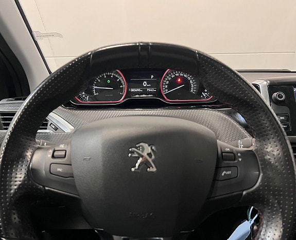 Peugeot 2008 16 of 23