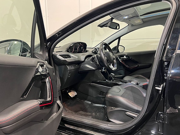 Peugeot 2008 14 of 23