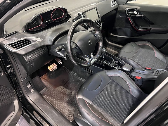 Peugeot 2008 11 of 23