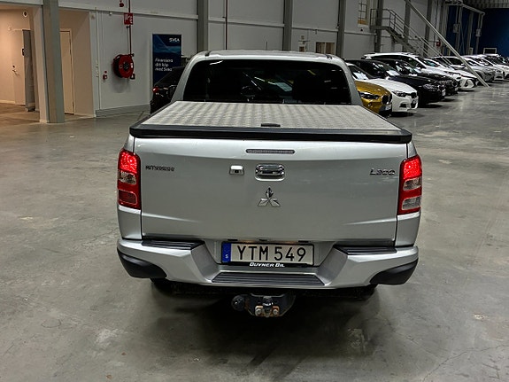 Mitsubishi L200 4 of 15