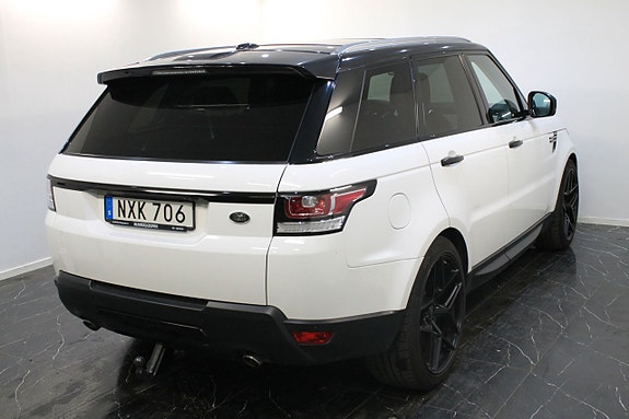 Land Rover Range Rover Sport 7 of 15