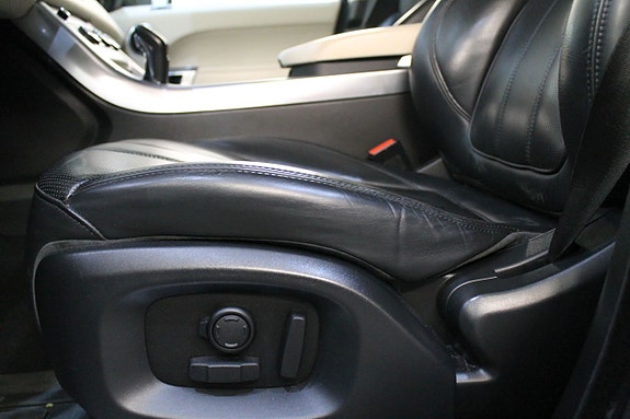 Land Rover Range Rover Sport 10 of 15