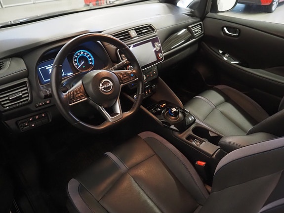 Nissan Leaf 14 of 29