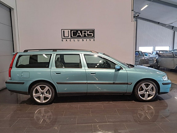 Volvo V70 5 of 16