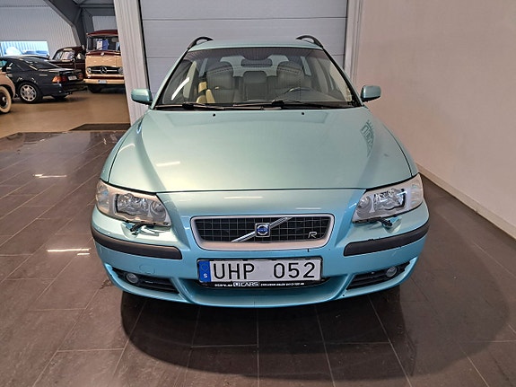 Volvo V70 4 of 16