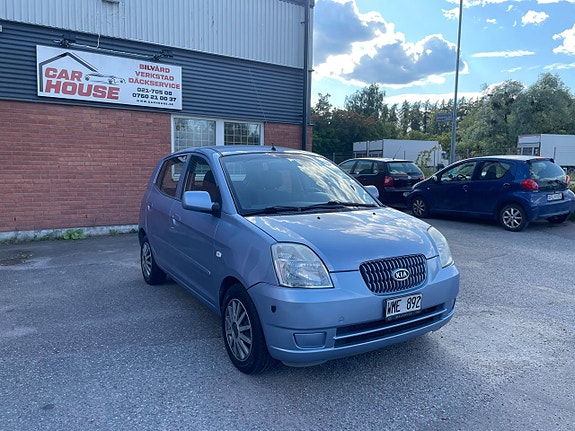 Kia Picanto 3 of 5