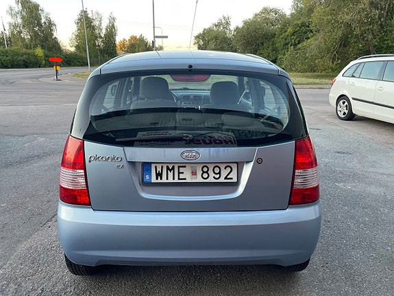 Kia Picanto 6 of 15