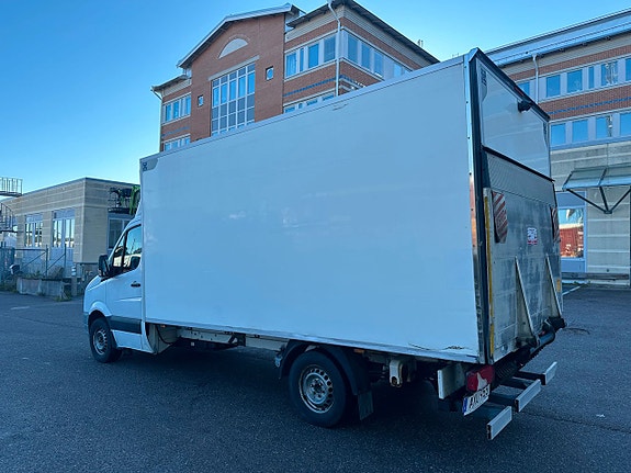 Volkswagen Crafter 2 of 13