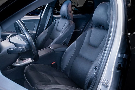 Volvo V60 13 of 24