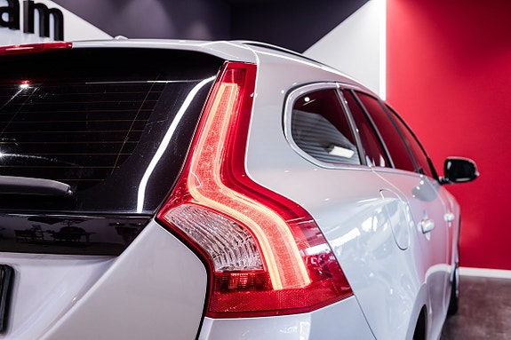 Volvo V60 9 of 24