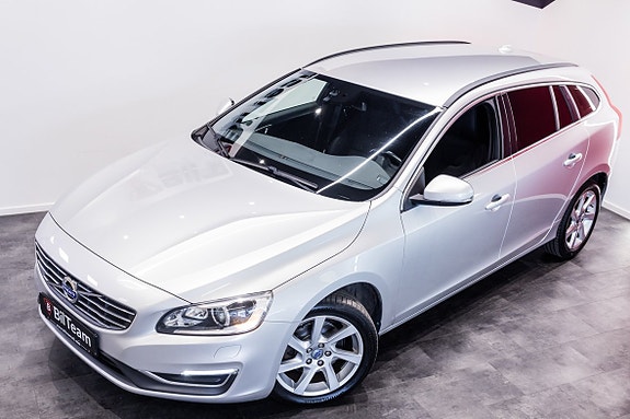 Volvo V60 4 of 5