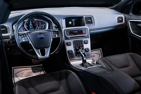 Volvo V60 17 of 24